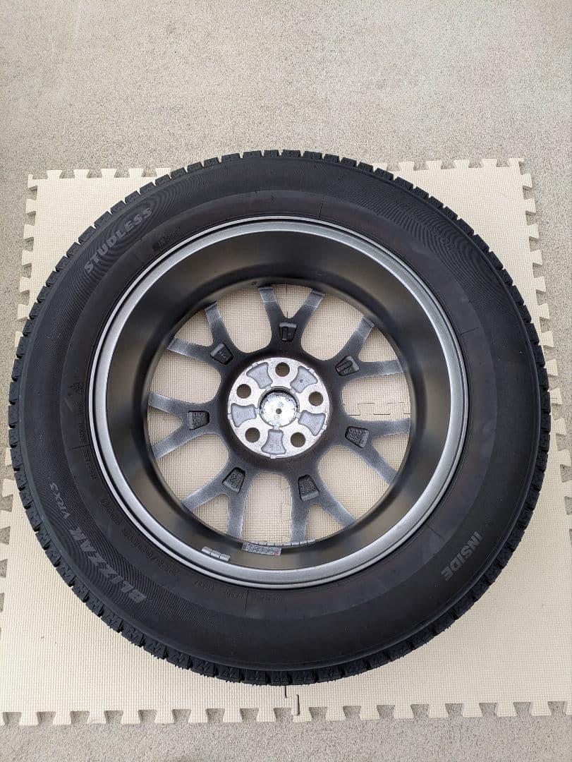 1/5迄値下げ！ 40アルファードスタッドレス VRX 3 225/60/18