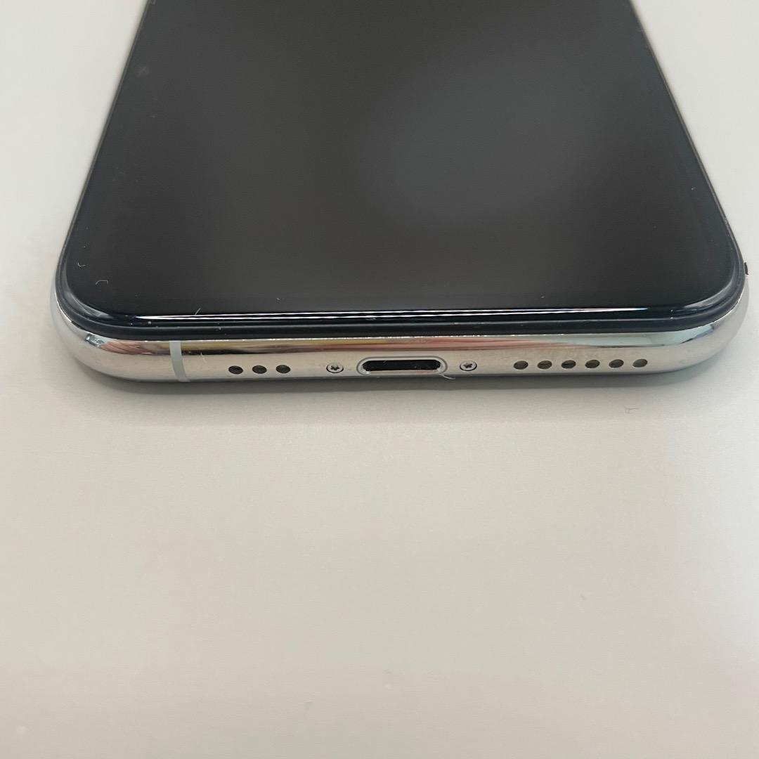 美品✨iPhone11Pro 64GBホワイト　バッテリー新品100％