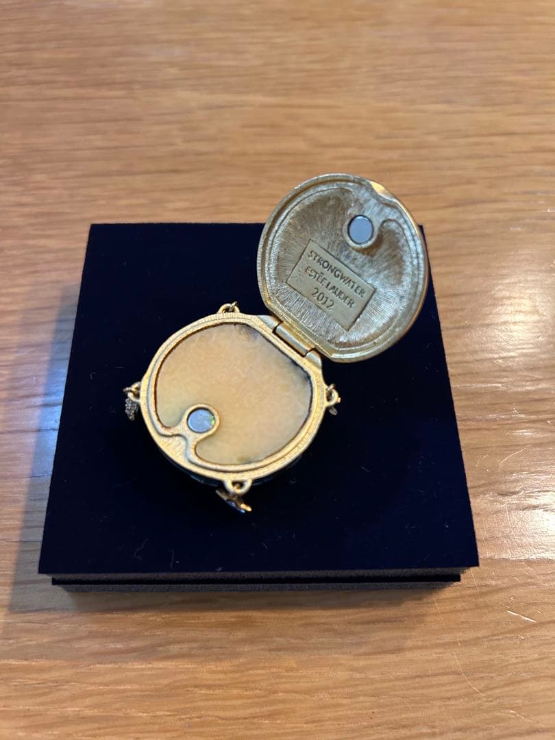 h*u様 ESTEE LAUDER 練り香水