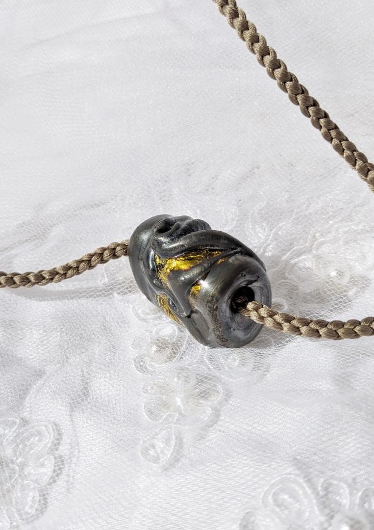 吉田正子トンボ玉（拾玖）　「江戸組み紐」ネックレス　ガラス玉に込めた日本画