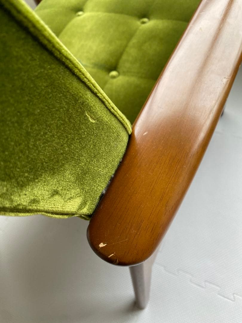 送料込みに変更　カリモク60 Kチェア 1シーター モケットグリーン