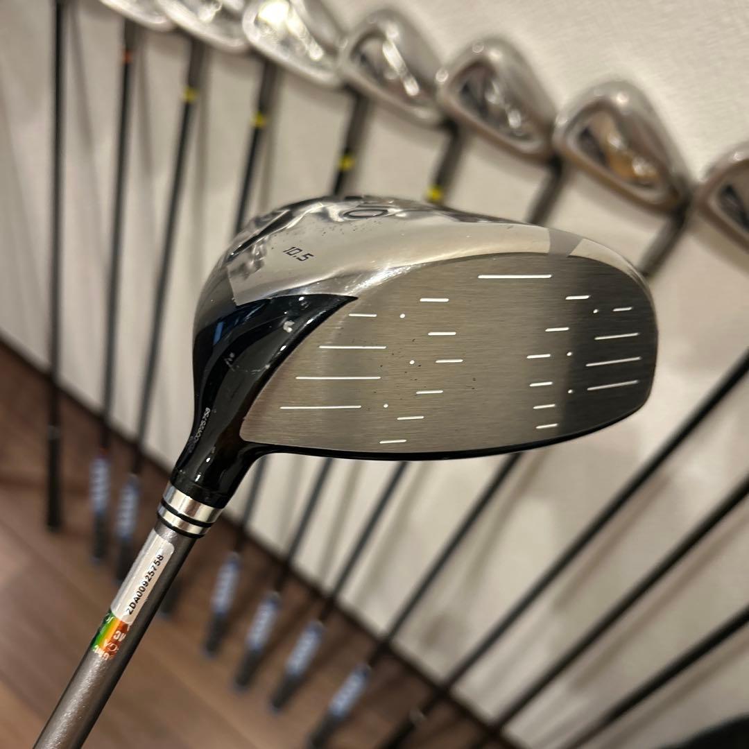 ゼクシオ4 メンズ R 13本　右利き　ゴルフクラブセット