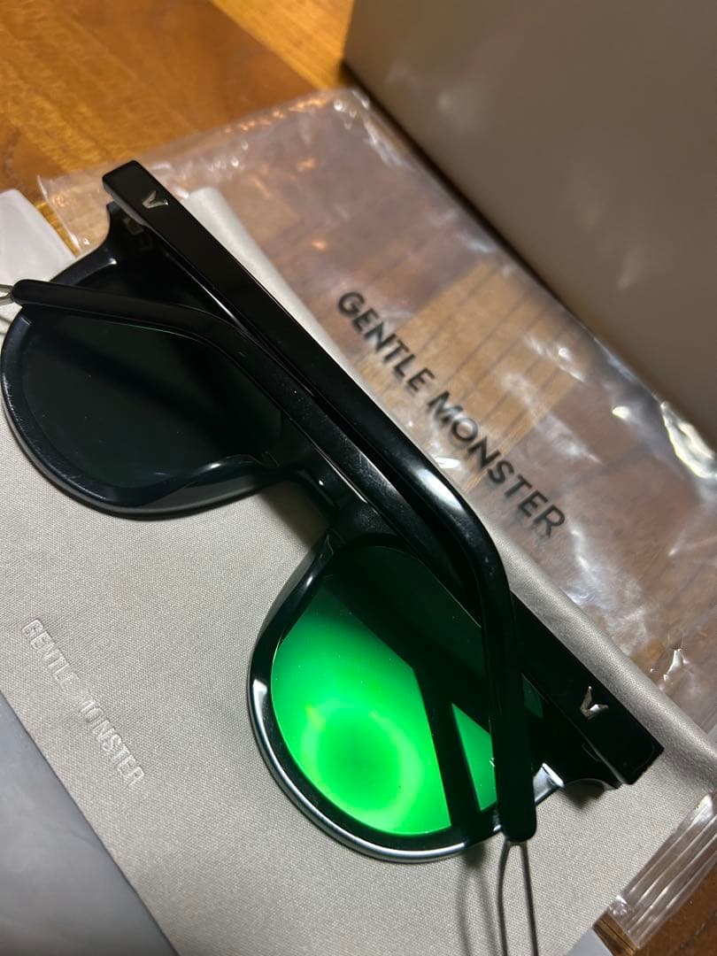GENTLE MONSTER サングラス Ma Mars 01