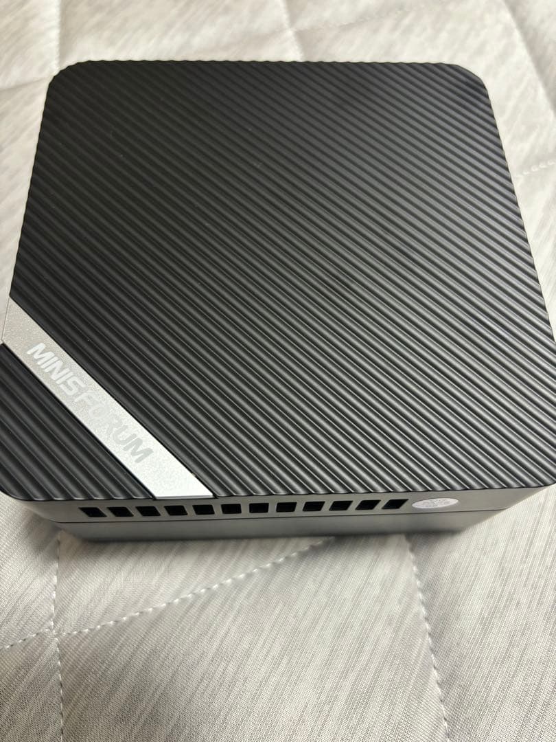 ミニPC MINIS FORUM UM690S 6900HX 32G / 1T