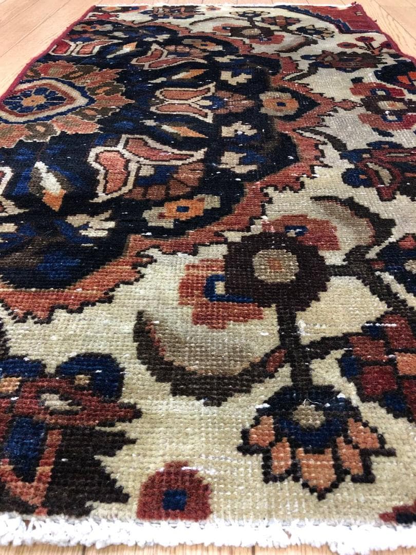 ペルシャ絨毯 ヴィンテージラグ 100×56cm 手織り オールドpersia