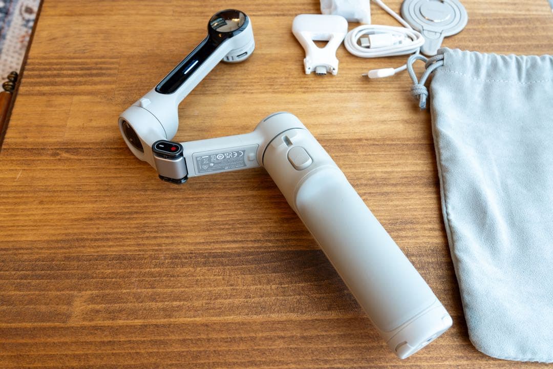 Insta360 Flow 2 pro creator kit スタビライザー