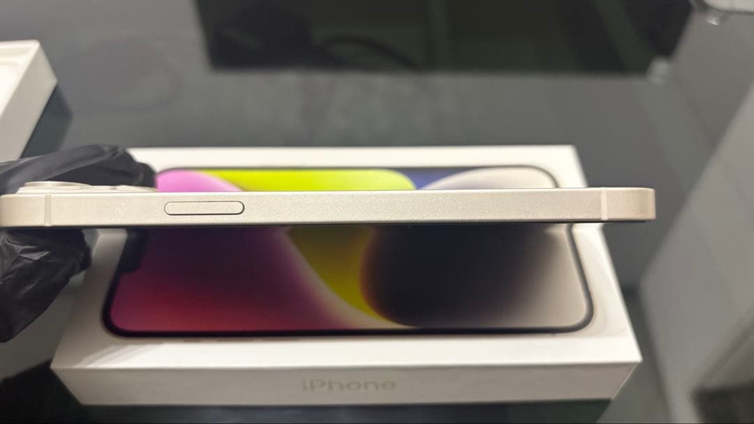 iPhone 14 plus 128GB スターライト　SIMフリー