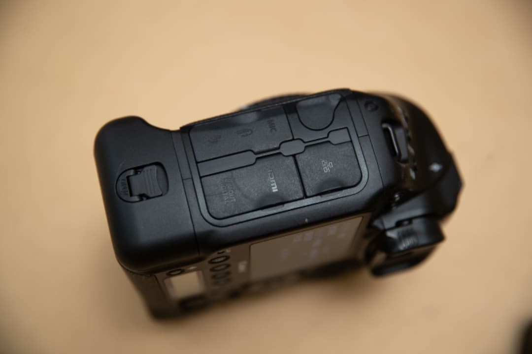 ★完動美品★ Canon EOS-1Dx シャッター数67000以下