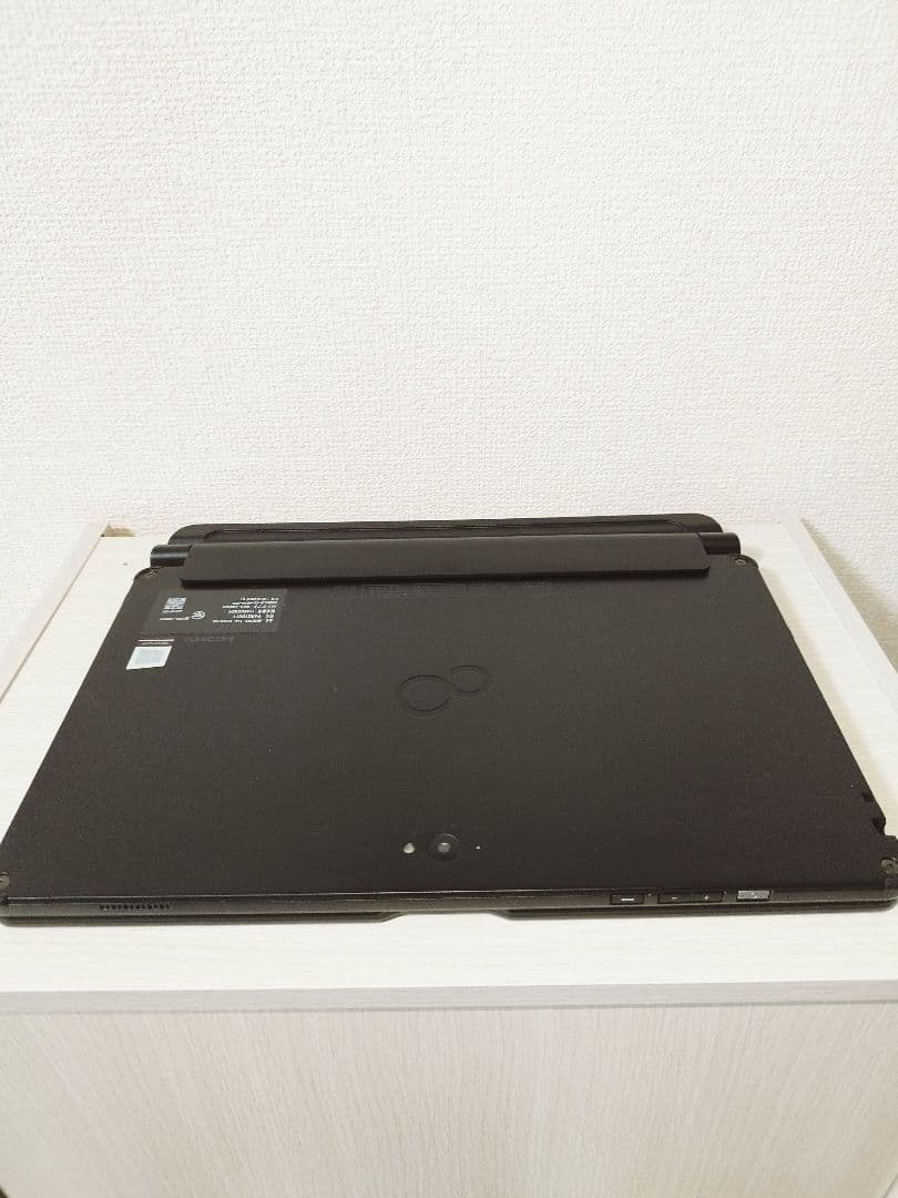 タブレット ArrowsTab Q738 Core i3 4GB SSD128G