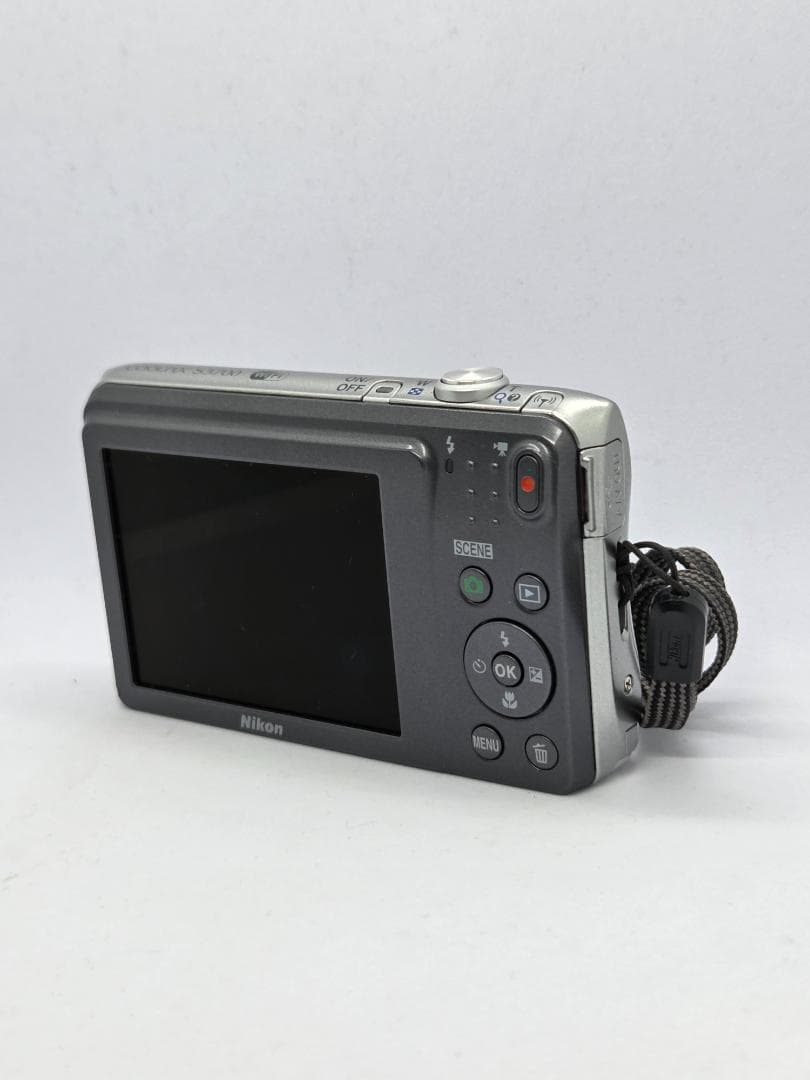 【スマホ転送OK】ニコン Nikon COOLPIX S3700 シルバー