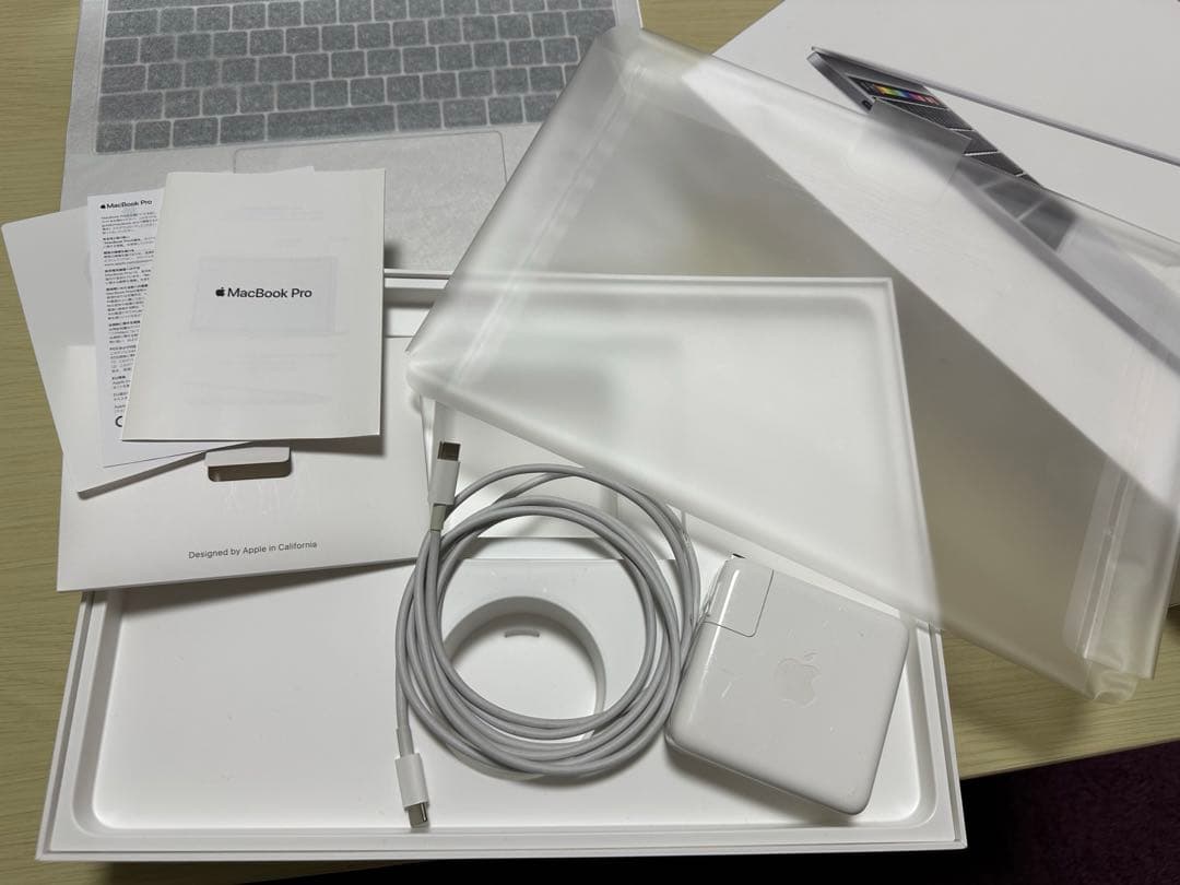 【mStore】MacBook Pro 13インチ,2019