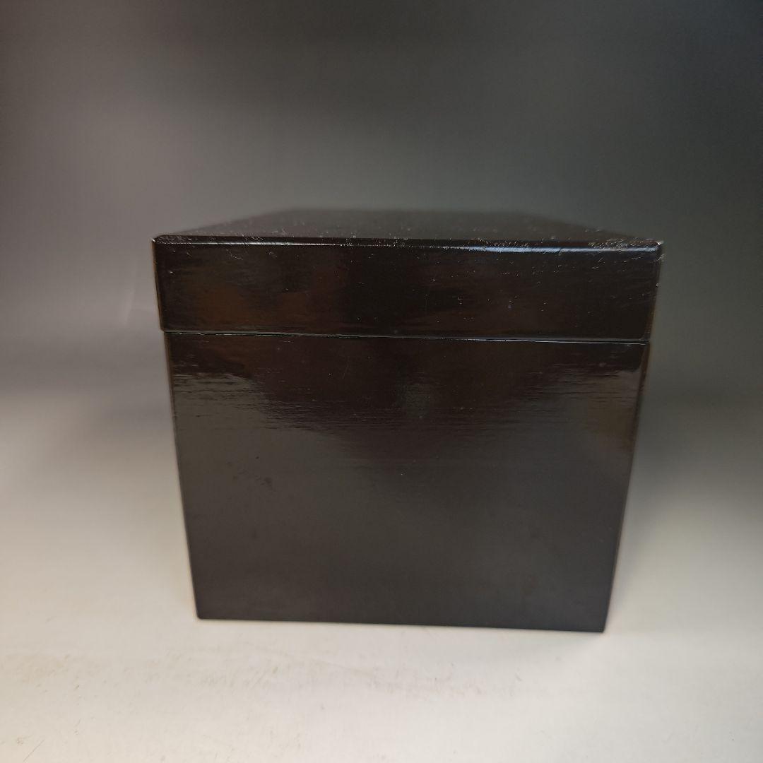 イ793 茶箱『茶箱一式　棗　振出　茶碗　香合　漆塗箱』茶道具