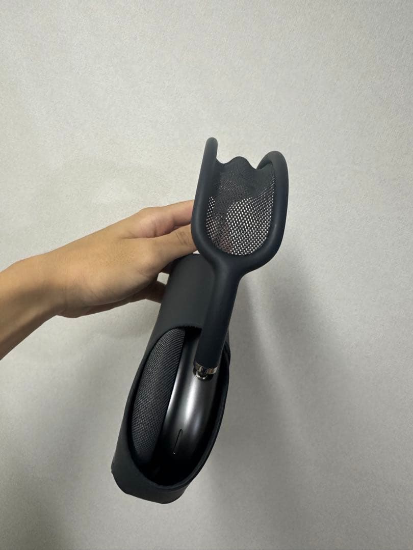 Airpods max 第一世代