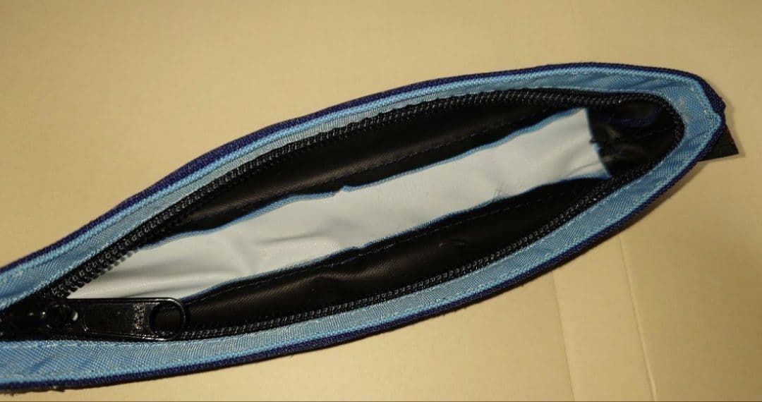 新品 エルベシャプリエ ペンケース ネイビー 水色 紺