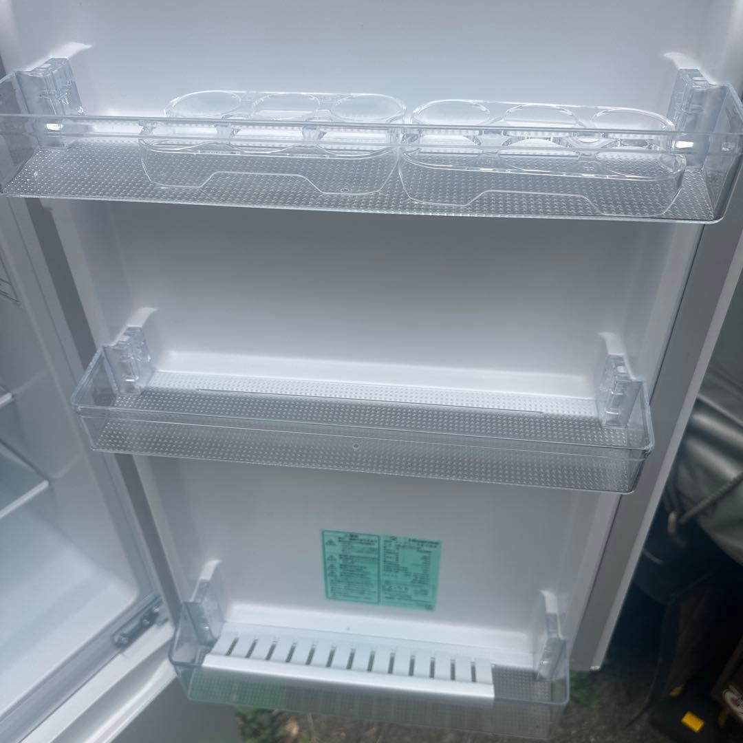 Hisense 冷凍冷蔵庫 2022年製 175L HR-D1701W