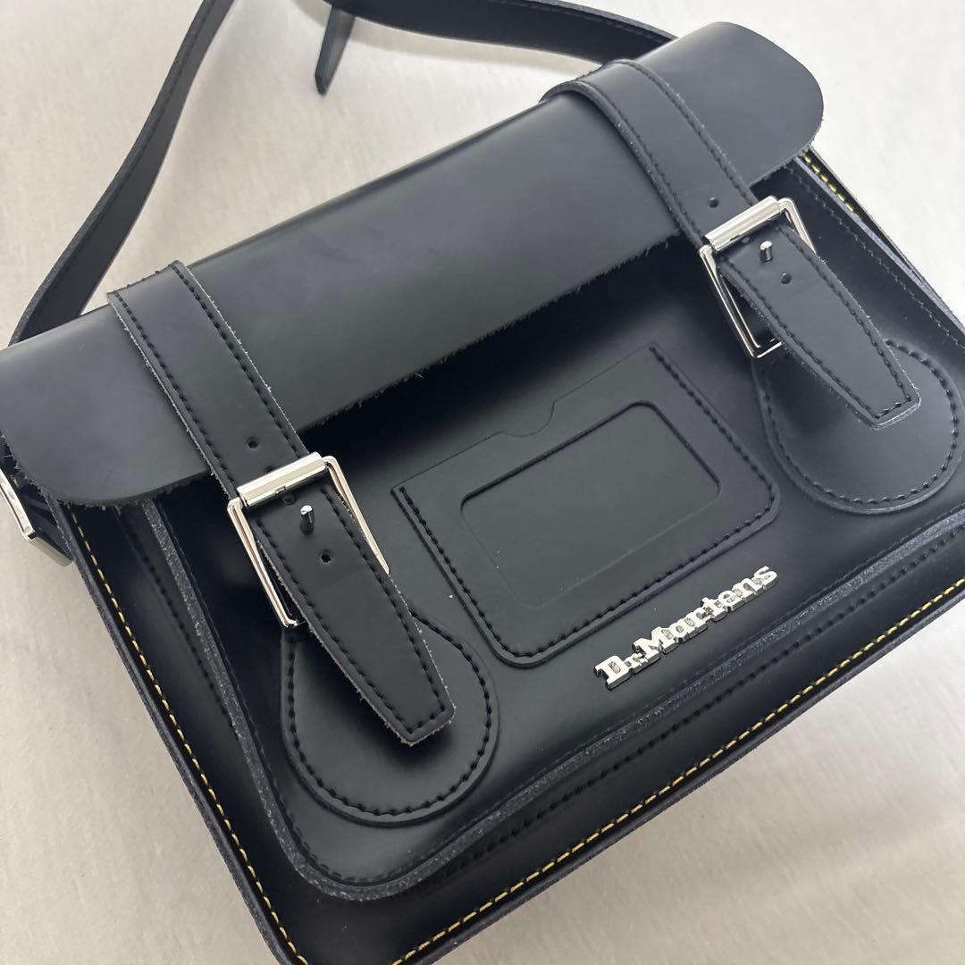 く*に様 期間限定値下げ中 Dr. Martens 11インチ　レザー　サッチェ