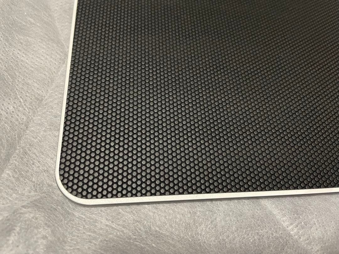 GLSSWRKS Akari Gold ガラスマウスパッド