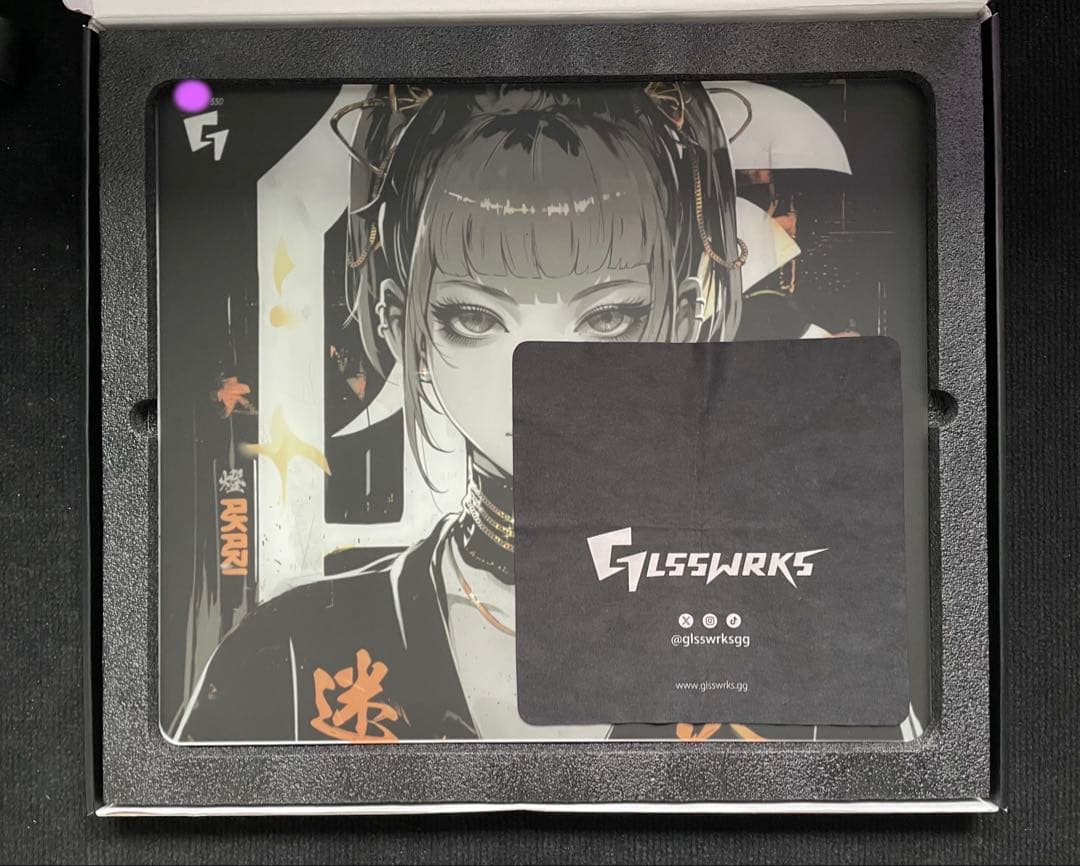 GLSSWRKS Akari Gold ガラスマウスパッド