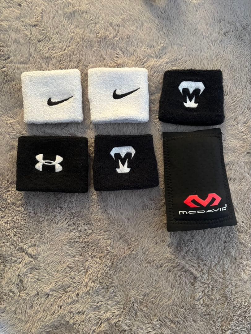 硬式野球引退品　硬式内野用グローブは半年しか使ってません