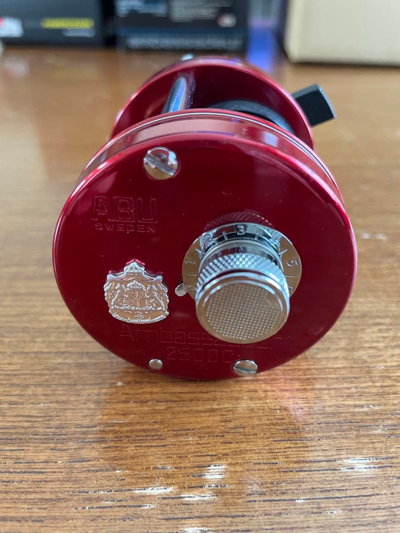 リール Abu Garcia 2500c Red