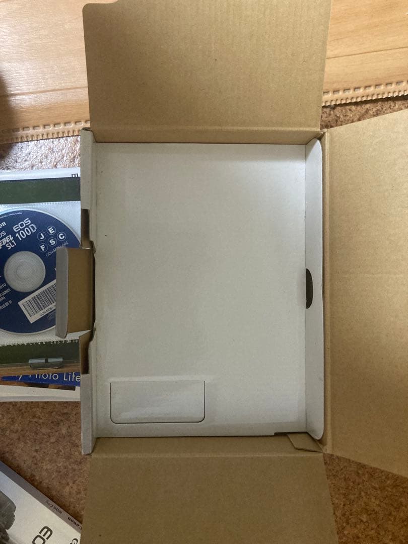 【再再再値下げ！】Canon EOS Kiss X7デジタル一眼レフ！キヤノン