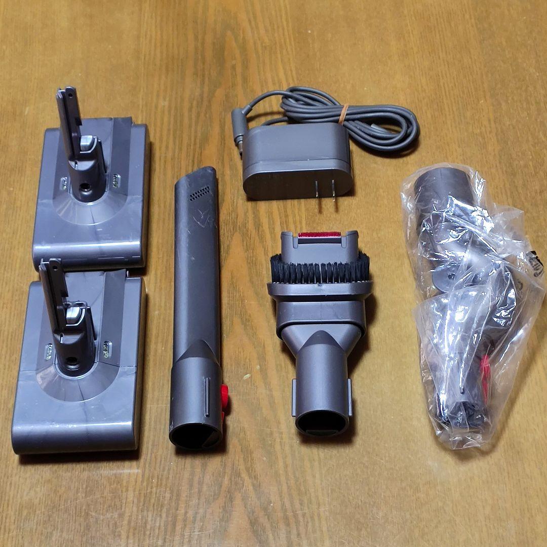 ダイソンV8 SV10K掃除機 完全分解清掃済み動作品 純正バッテリー２つセット
