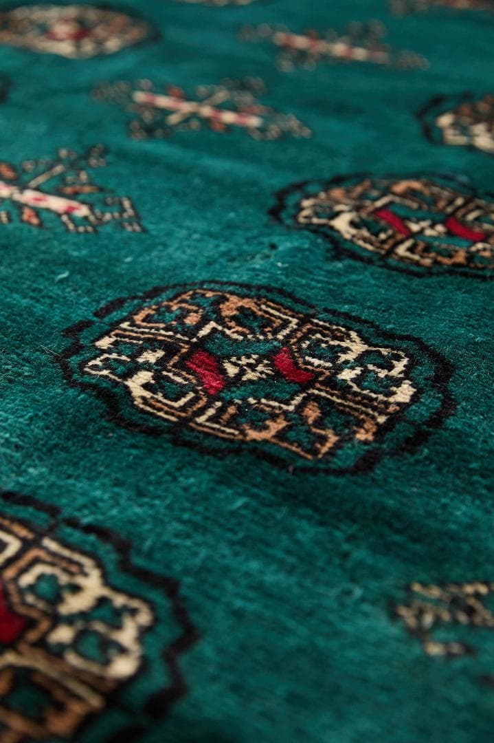 希少　ヴィンテージラグ　ラホール産　トライバルラグ（208×127cm）緑