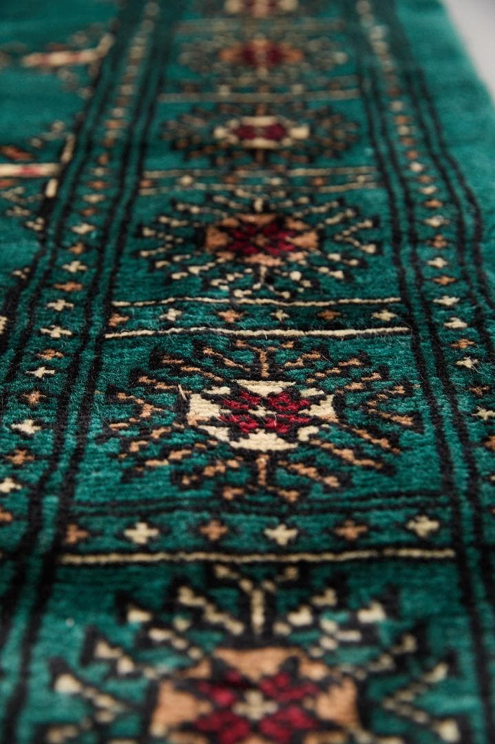 希少　ヴィンテージラグ　ラホール産　トライバルラグ（208×127cm）緑