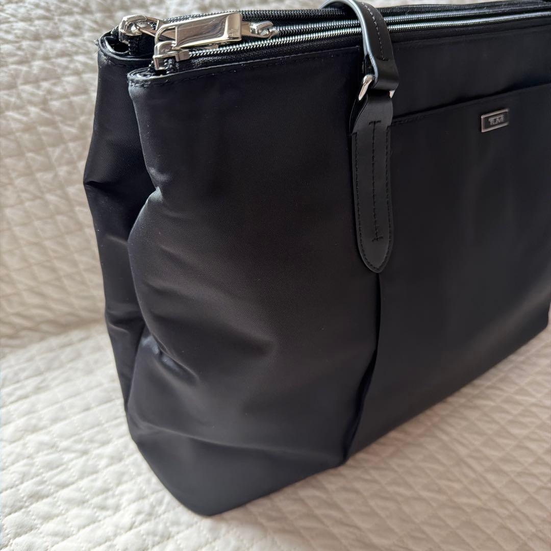 TUMI ナイロン トートバッグ