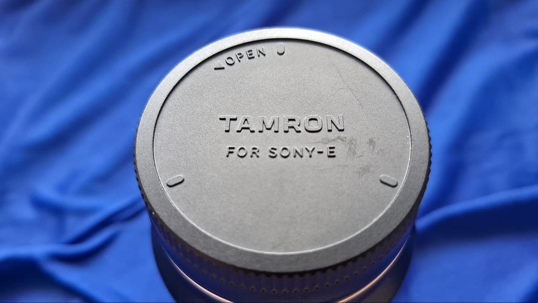 TAMRON 28-75mm F2.8 Di III RXD ソニーEマウント