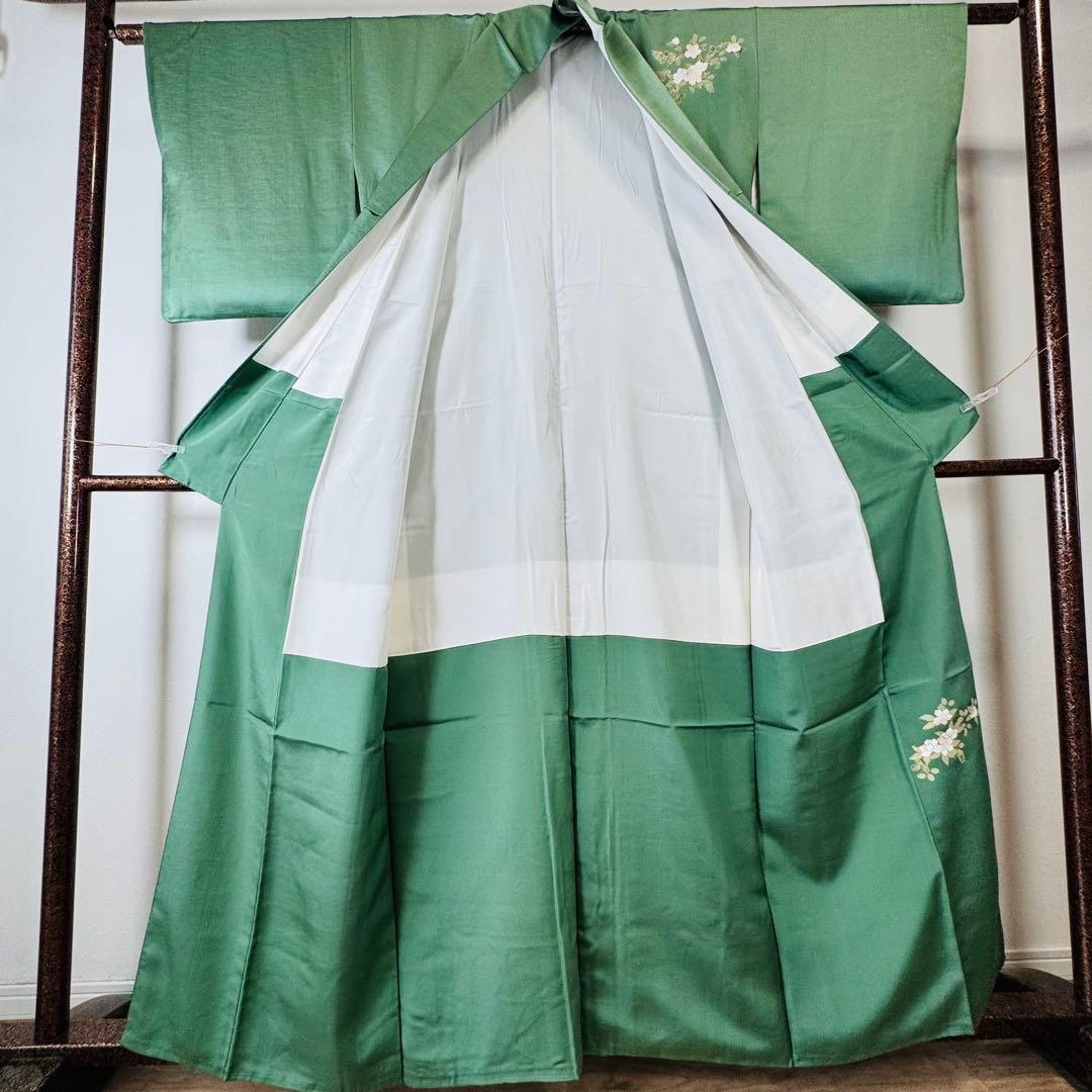 超美品　正絹　袷　現代　広襟　訪問着　着物　紋無し　161㎝　緑　光沢　金彩