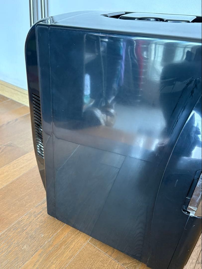 VERSOS 25L 冷温庫 VS-404