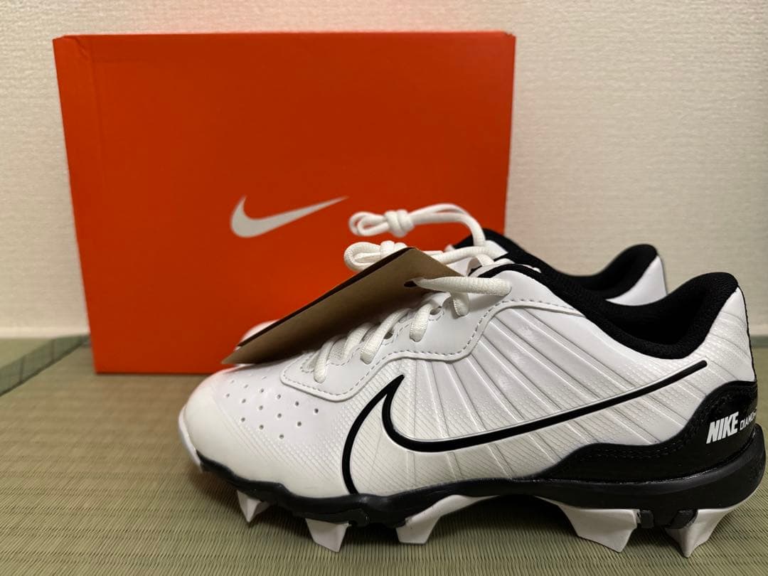 ナイキ野球スパイク ALPHA HUARACHE 4 KYSTN BG