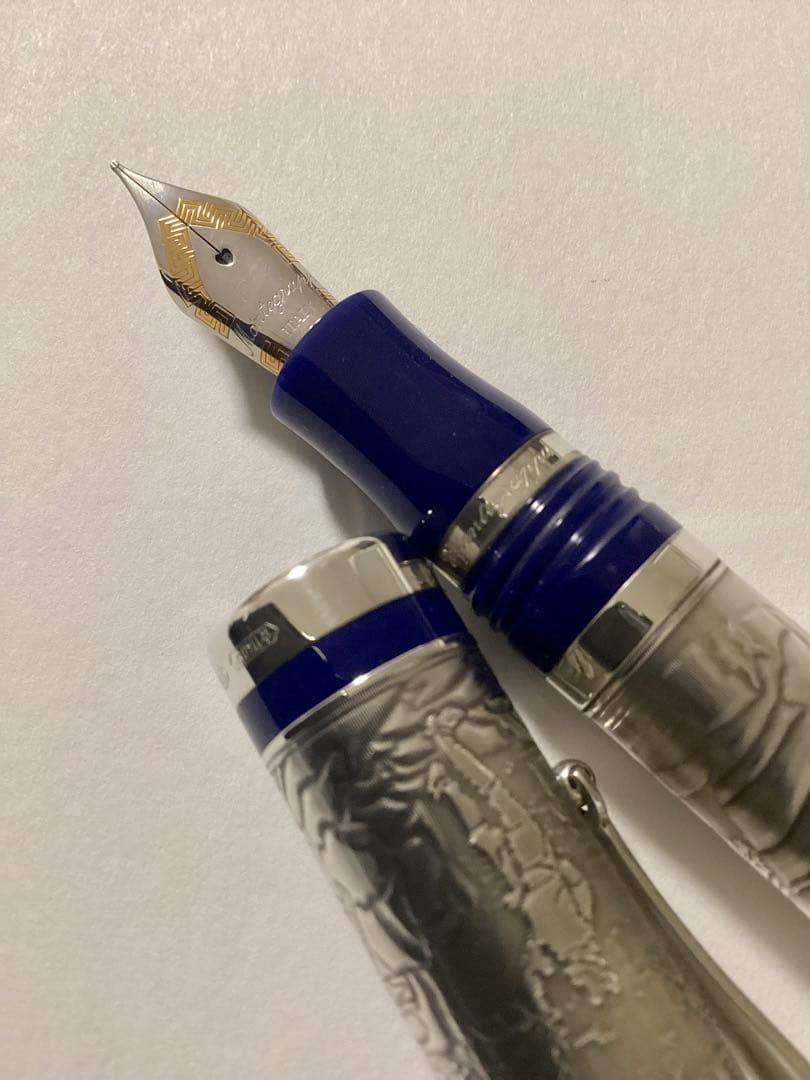 Montegrappa モンテグラッパ　コスモポリタンコレクション　万年筆　限定