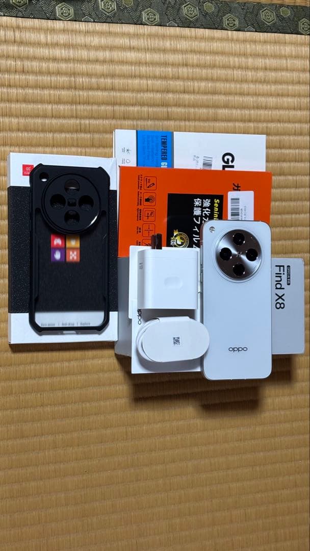 【超美品】OPPO Find X8 中国版 SIMフリー　ホワイト