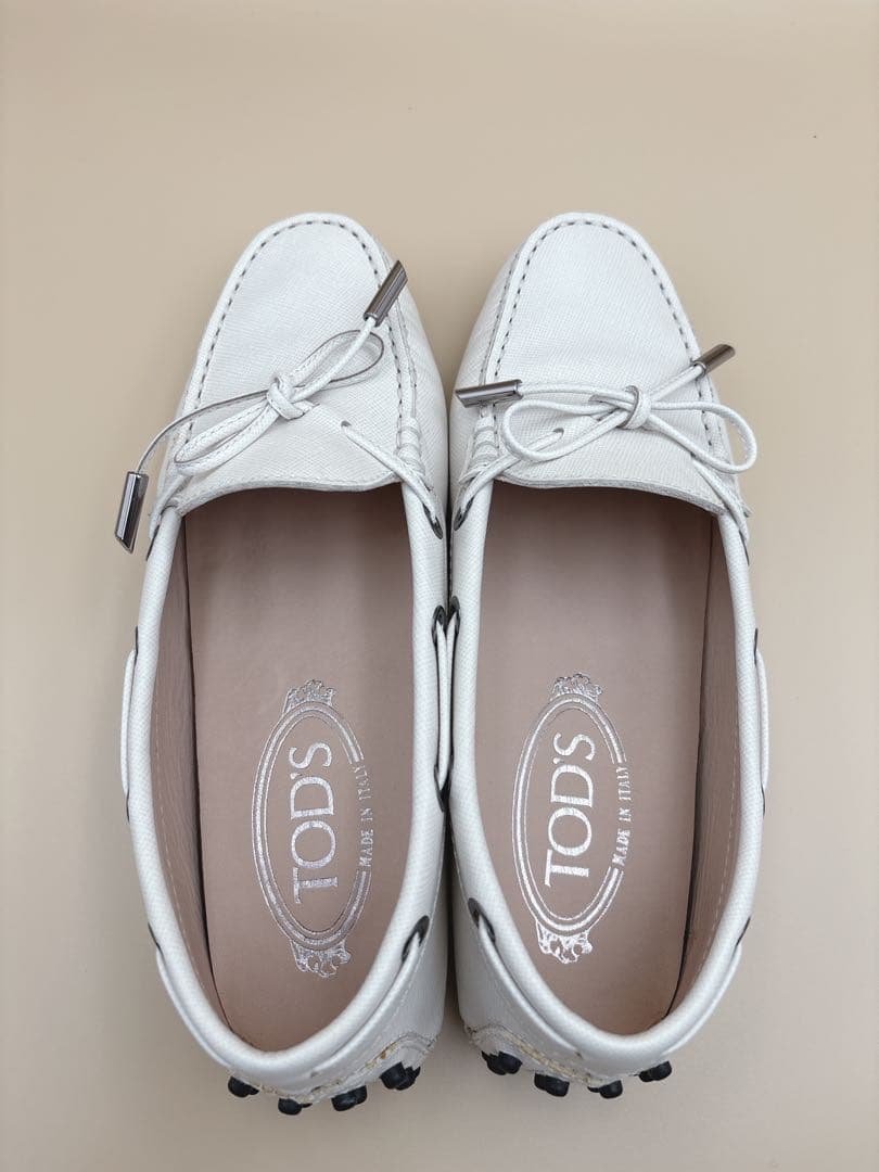 【未使用級　美品】Tod's トッズ　革靴　ドライビングシューズ21.5cm