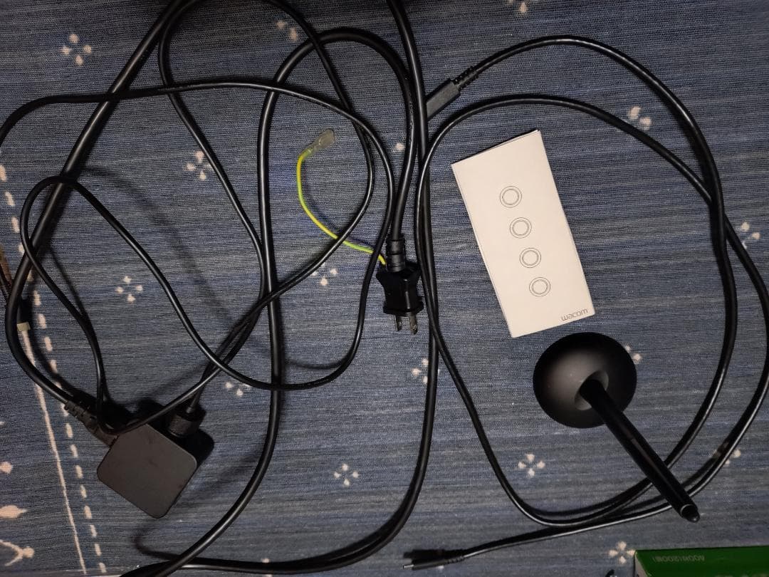 ワコム Cintiq Pro 13 DTH1320