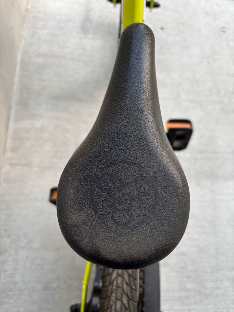 STRIDER14x ライムイエロー子供用自転車　［訳あり］梱包たのメル便