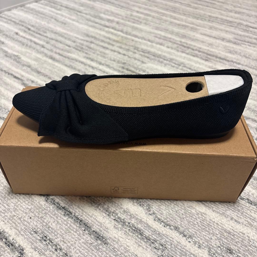 【どり】 VIVAIA ポインテッドトゥ リボン付き フラットシューズ