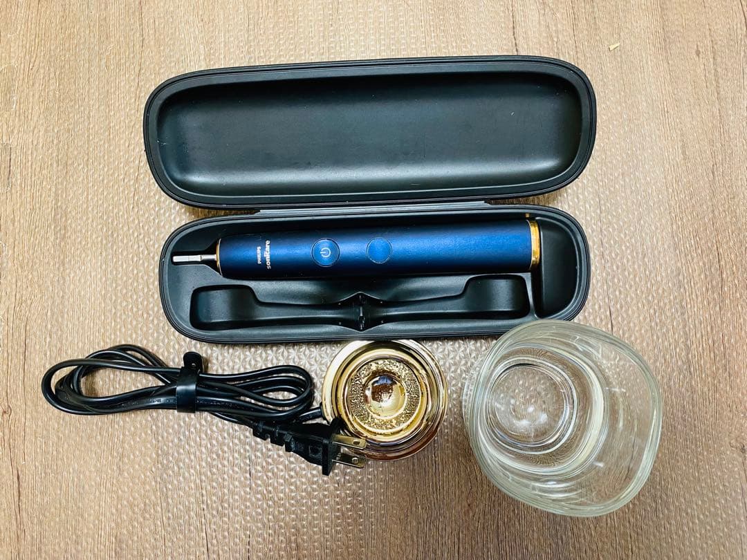 J*s様 Philips ソニッケアー電動歯ブラシ本体 青色 充電器付き