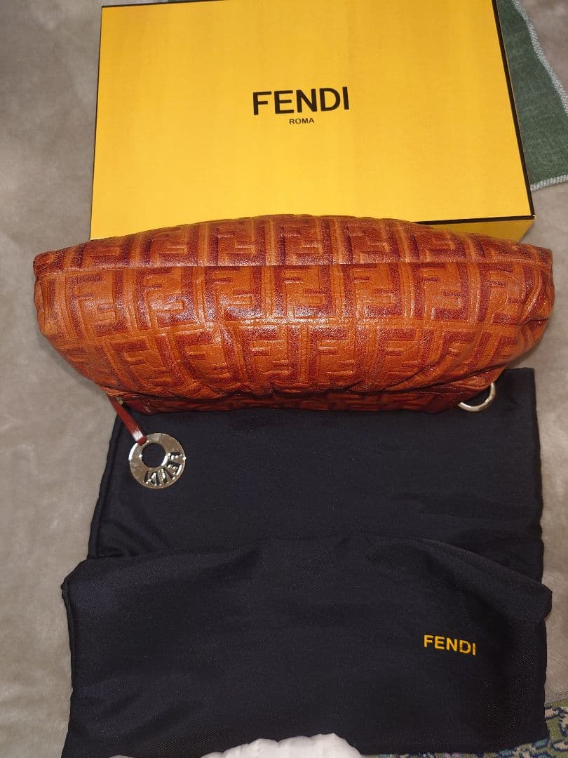 FENDI オレンジ レザー ハンドバッグ