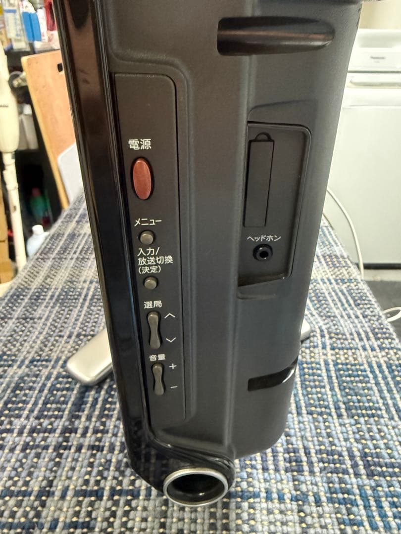 【洗浄消毒作業済】シャープ　ハイビジョン　液晶テレビ　ブルーレイLC-26DX1