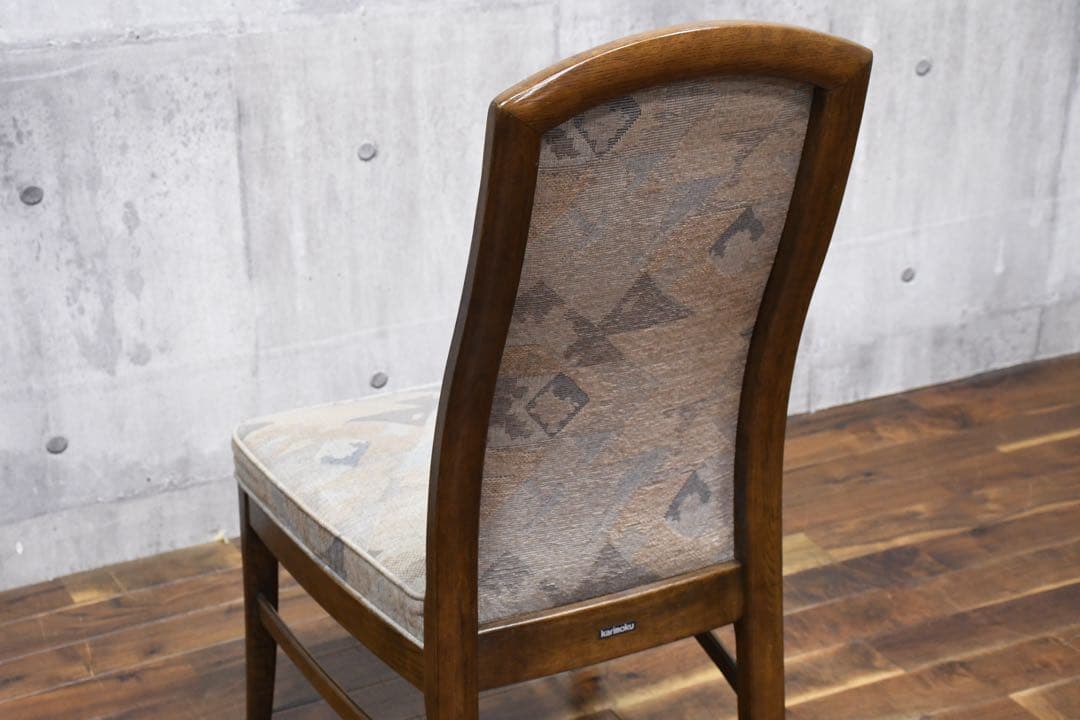 FAC62 カリモク ダイニングチェア ハイバック ブナ材 総柄ファブリック