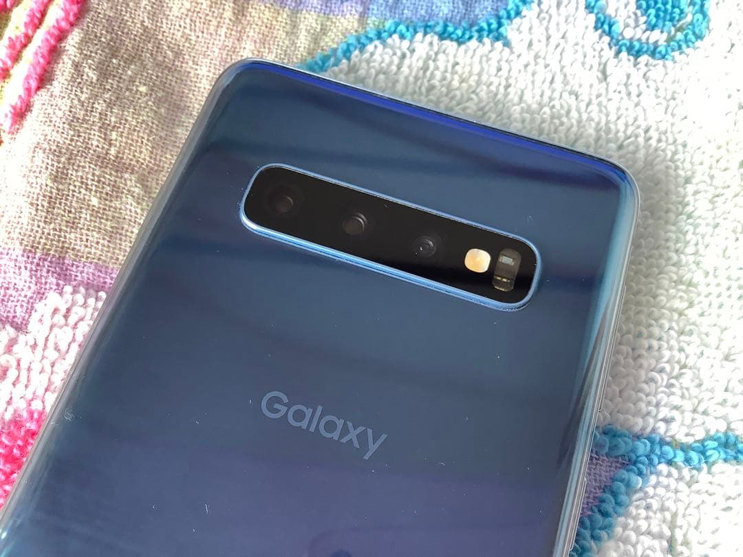 美品 バッテリー交換後1年使用 Galaxy S10 SCV41 SIM解除