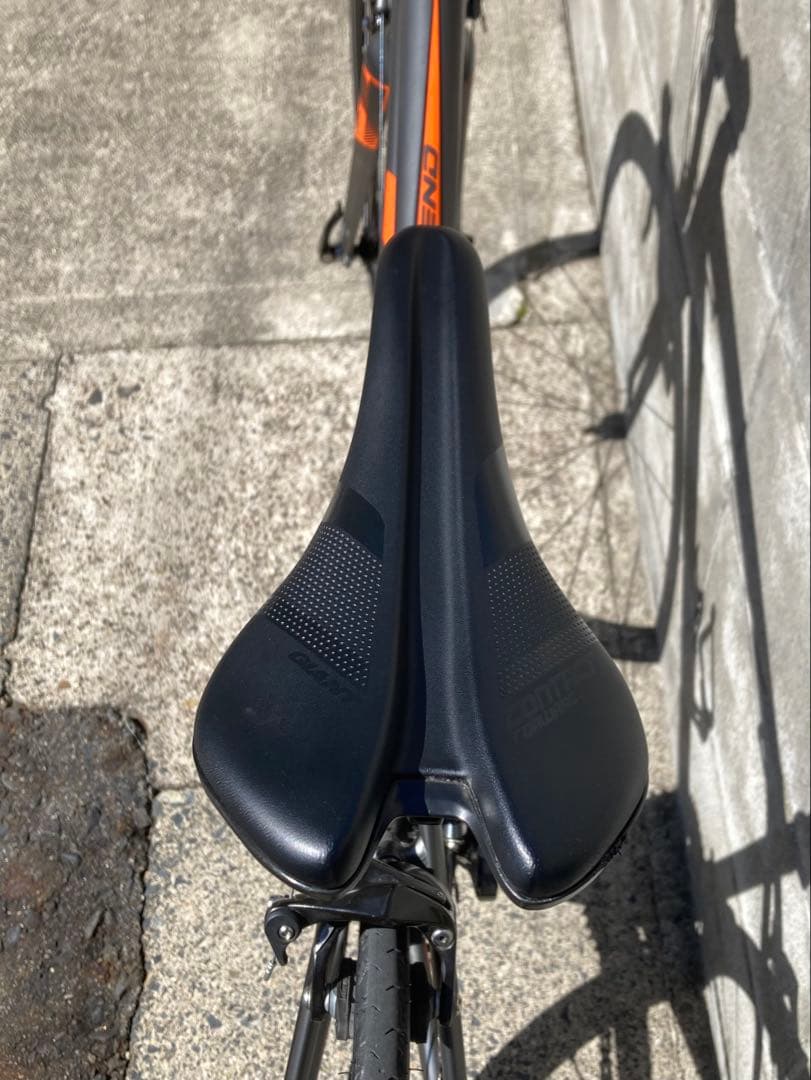 【引き取り限定】GIANT CONTEND 1（2019年モデル）グレー