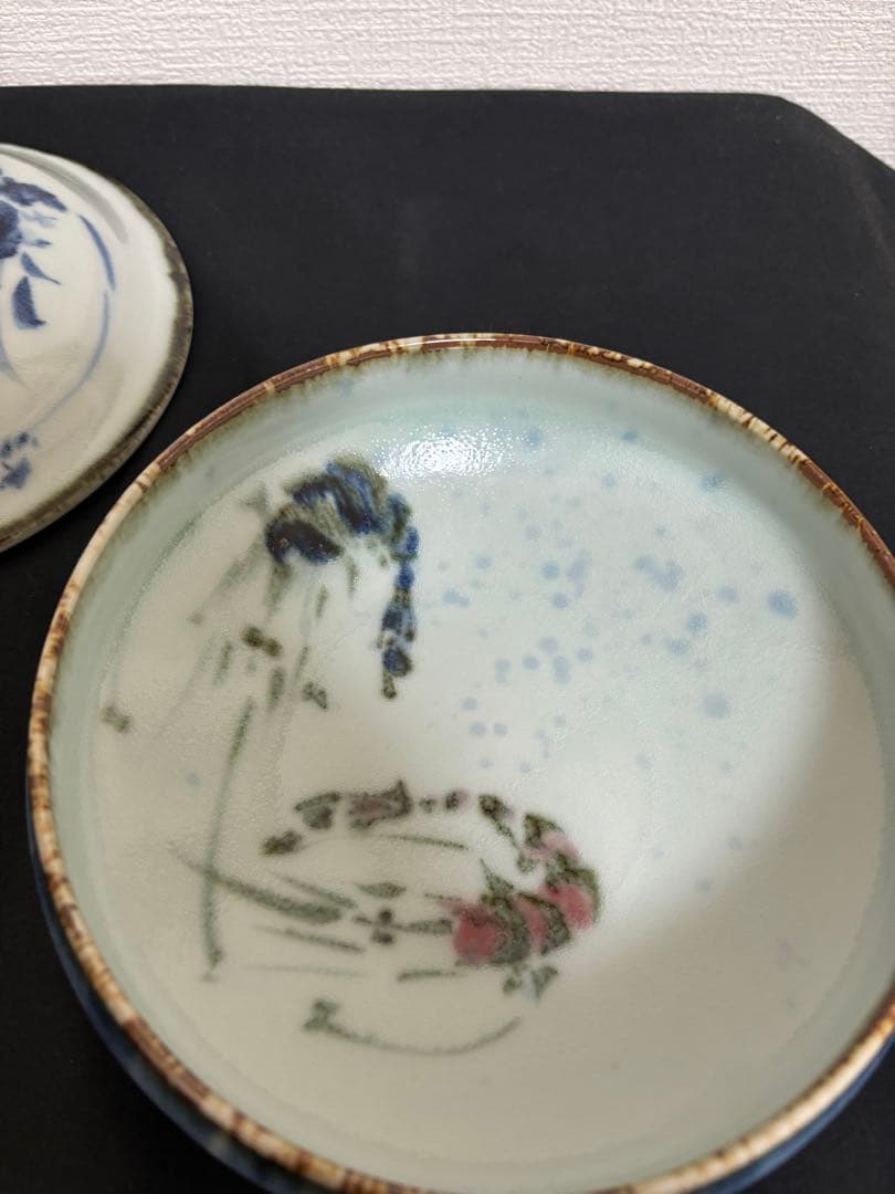 波佐見焼　　斉山窯(太田恵) 器　海老紋蓋付鉢