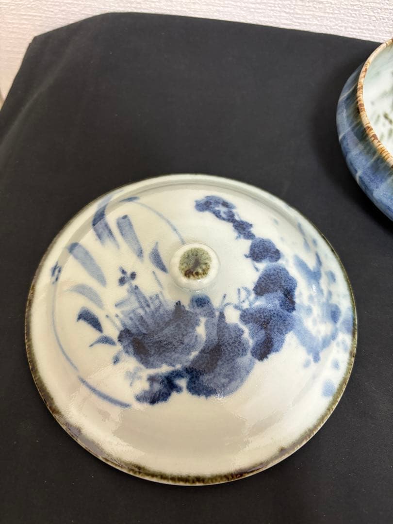 波佐見焼　　斉山窯(太田恵) 器　海老紋蓋付鉢