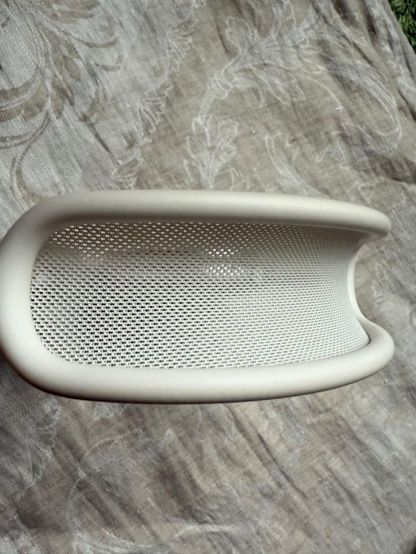 Apple AirPods Max 第2世代　スターライト