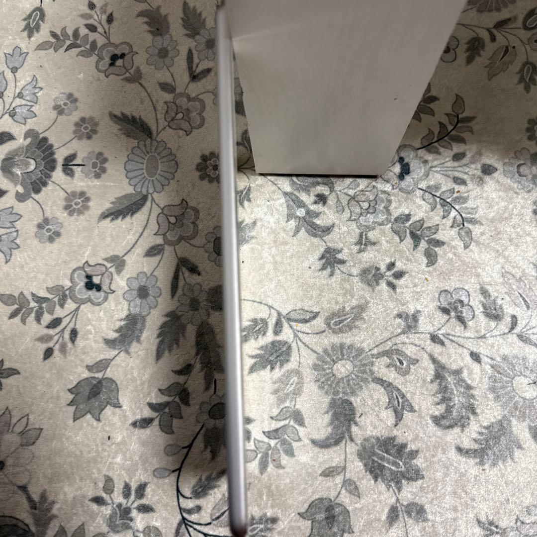 iPad Air 128GB バッテリー最大97％