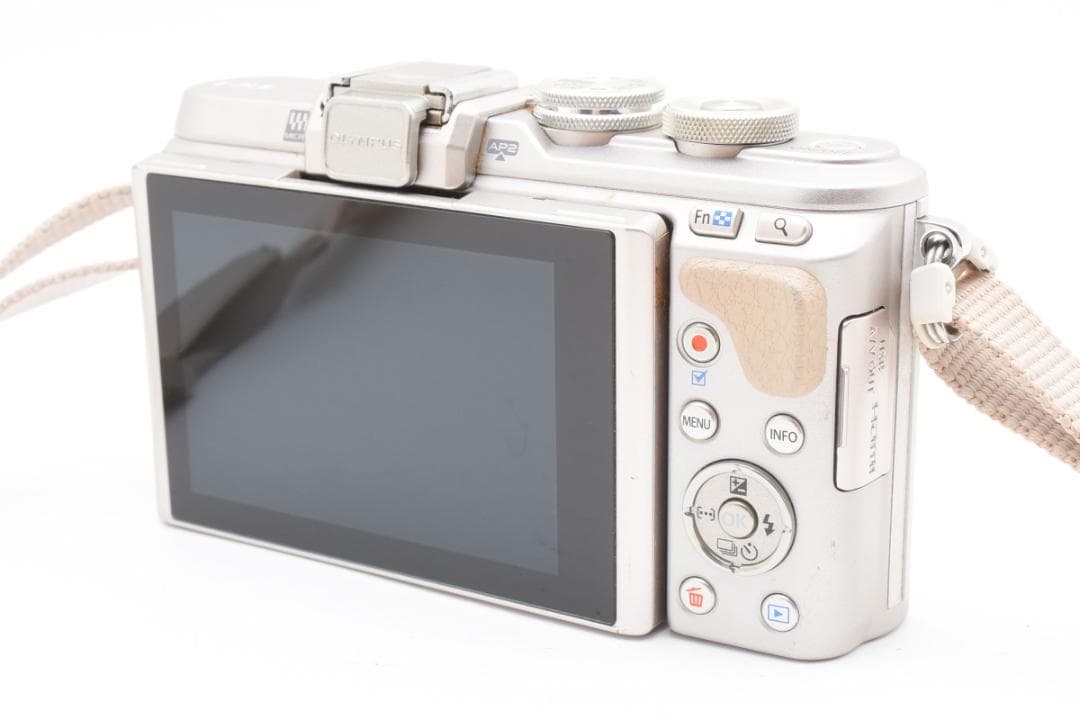 オリンパス　OLYMPUS E-PL8 ダブルレンズ 箱付き #Y10J1261